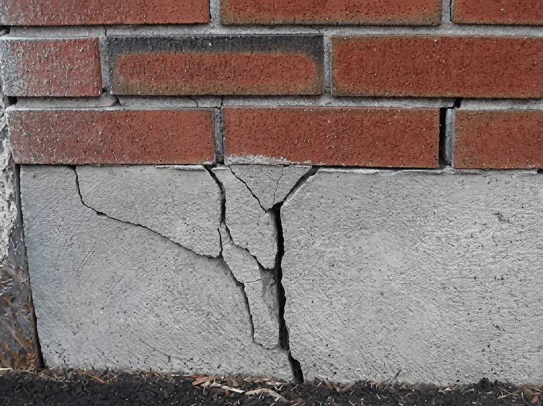 Concrete foundation with serious structural damage in Duluth, MN